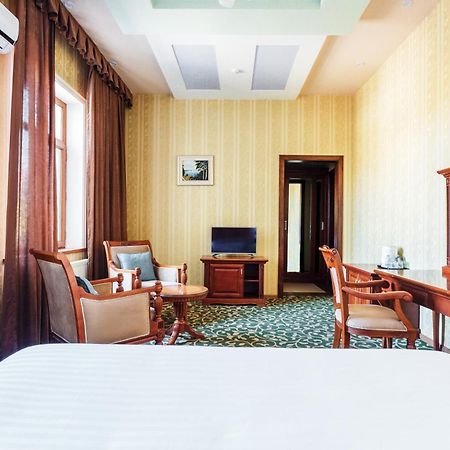 Western Suites Hotel Ташкент Екстер'єр фото