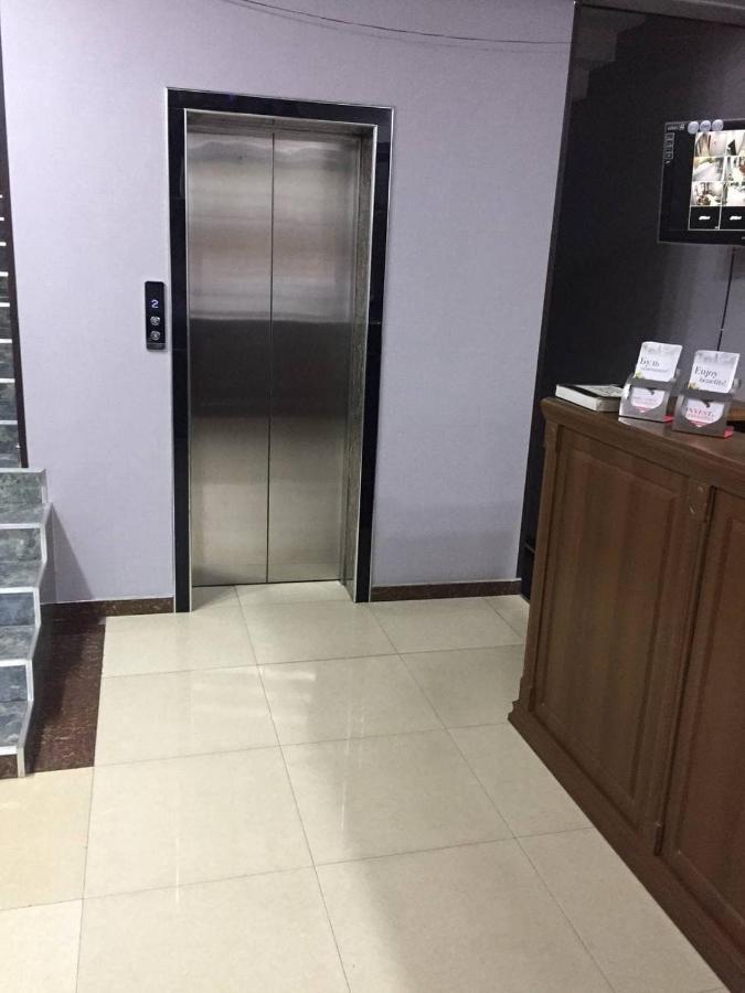 Western Suites Hotel Ташкент Екстер'єр фото