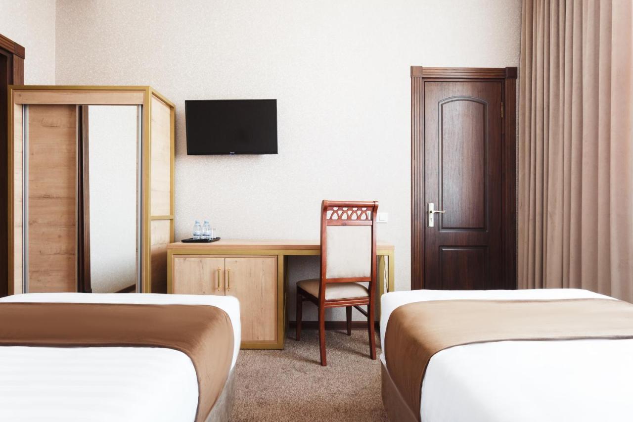 Western Suites Hotel Ташкент Екстер'єр фото