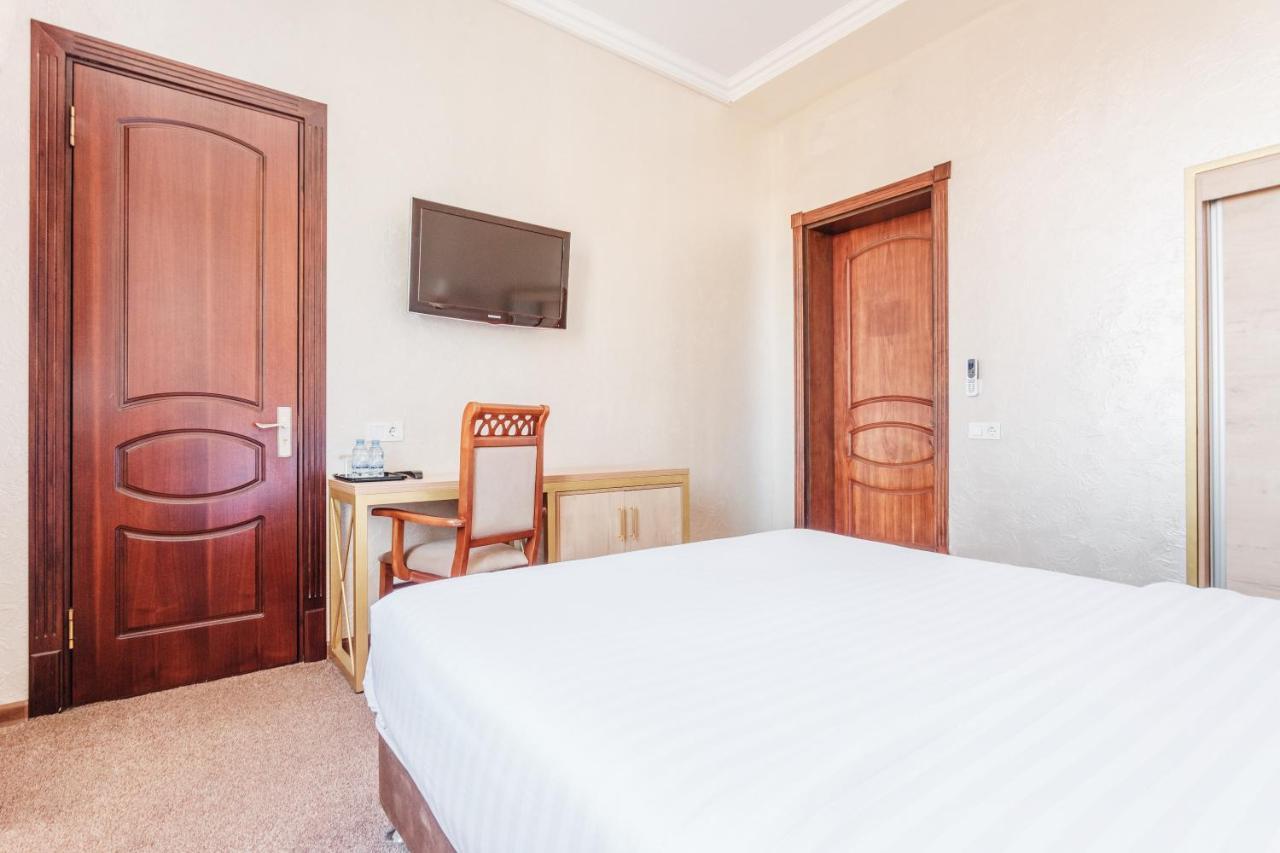Western Suites Hotel Ташкент Екстер'єр фото