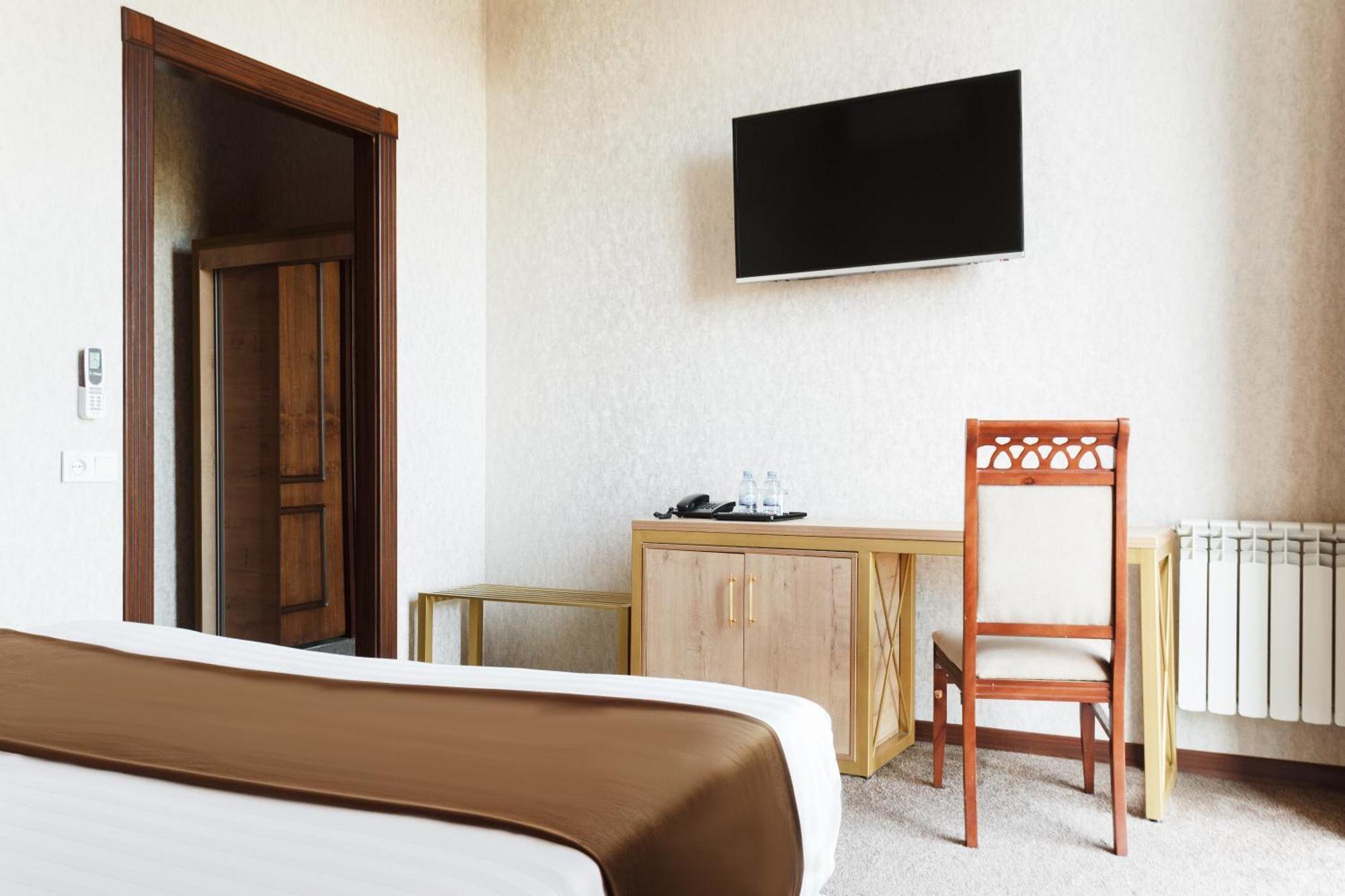 Western Suites Hotel Ташкент Екстер'єр фото