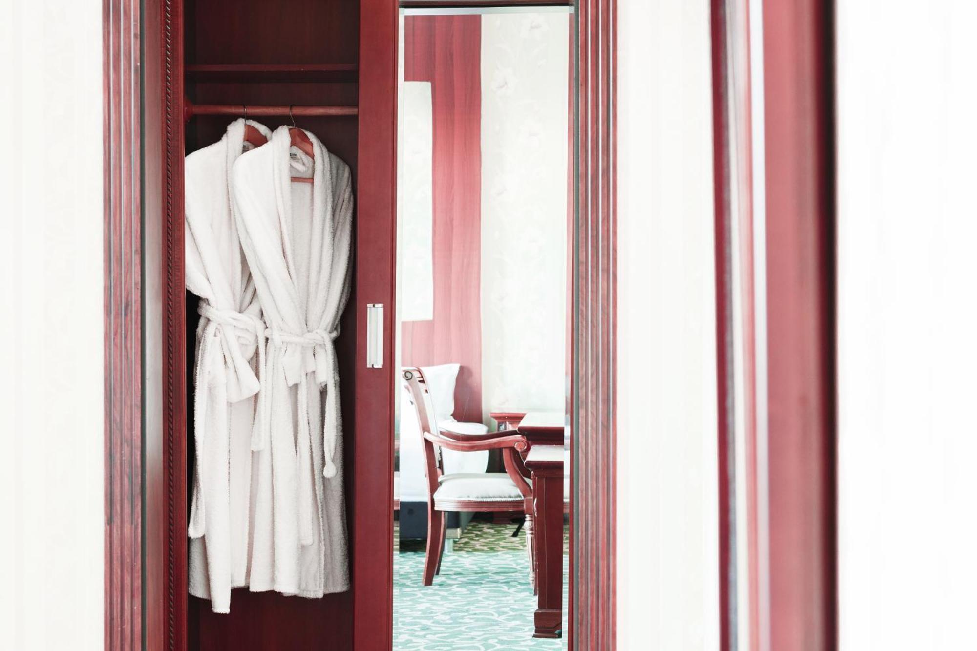 Western Suites Hotel Ташкент Екстер'єр фото