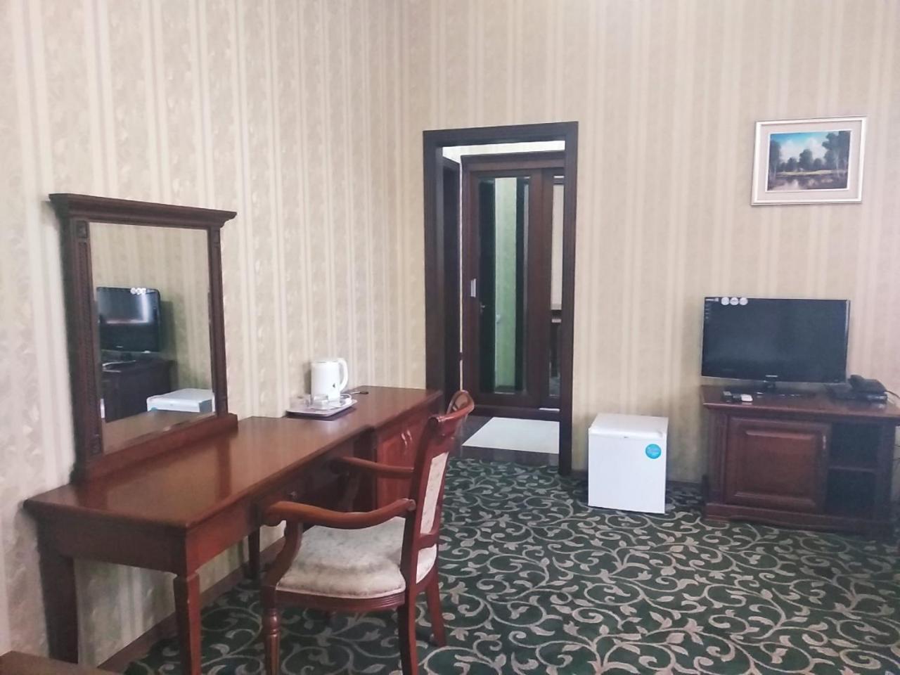 Western Suites Hotel Ташкент Екстер'єр фото